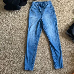 Super high waisted jeans